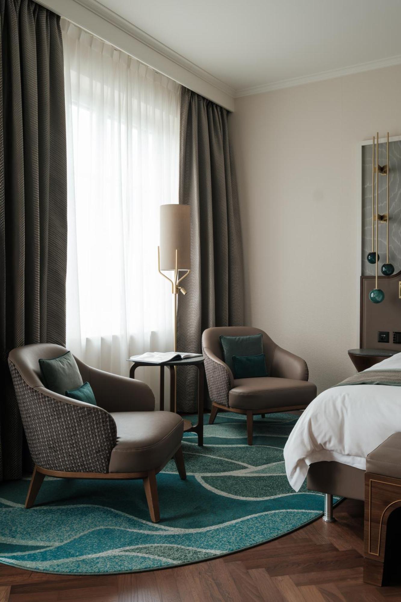 Grand Deluxe Room