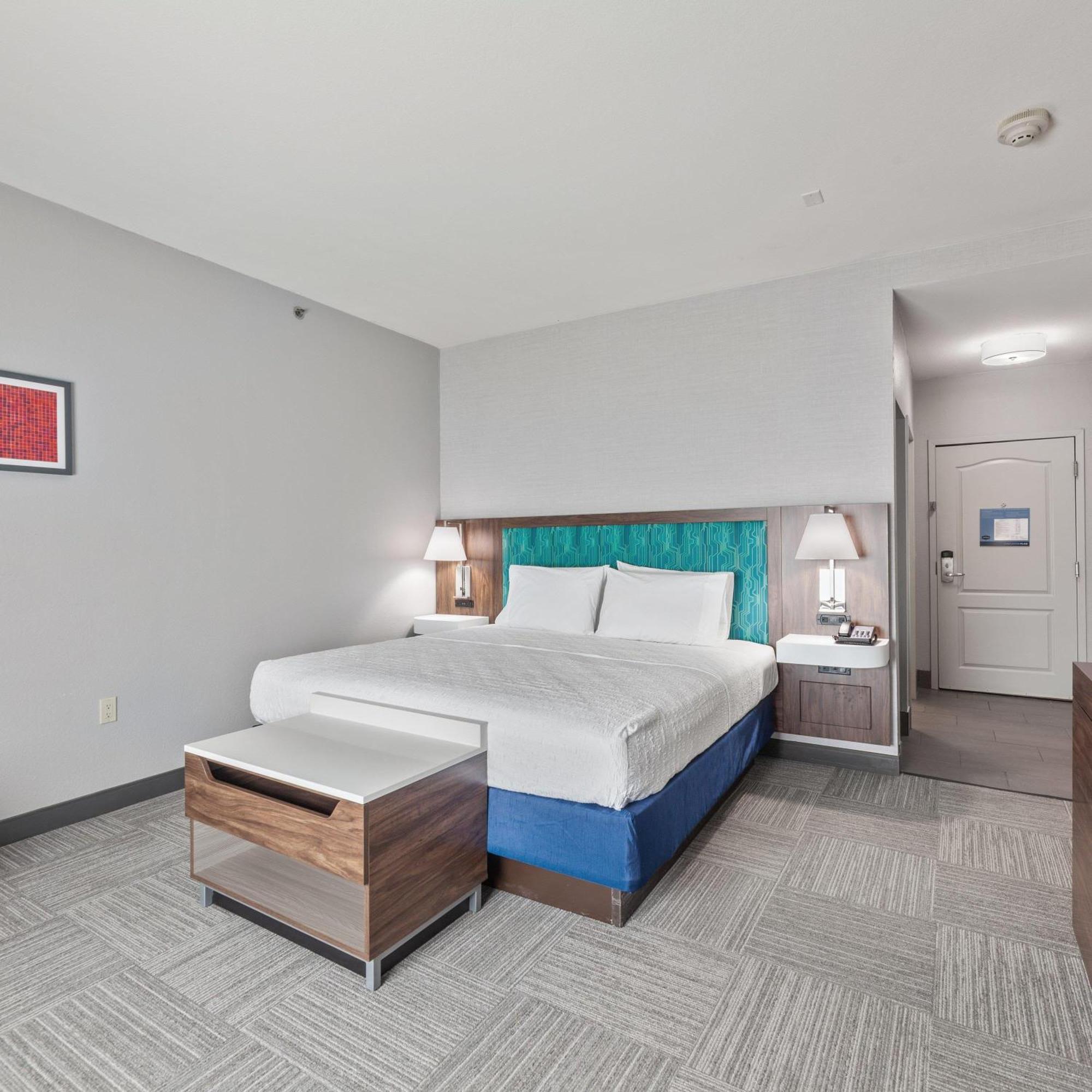 King Room King Bed Non-Smoking