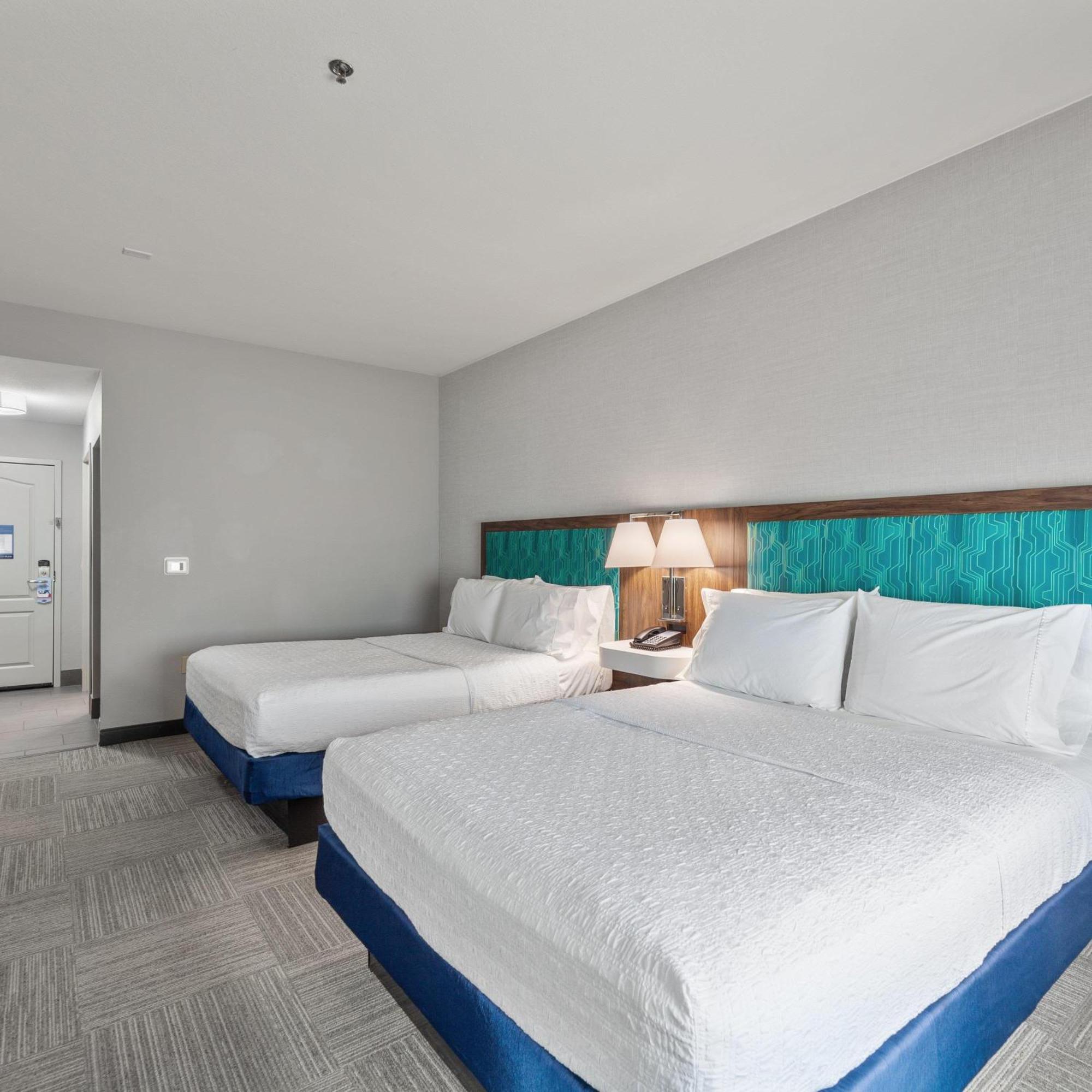 Room Two Queen Beds Non-Smoking