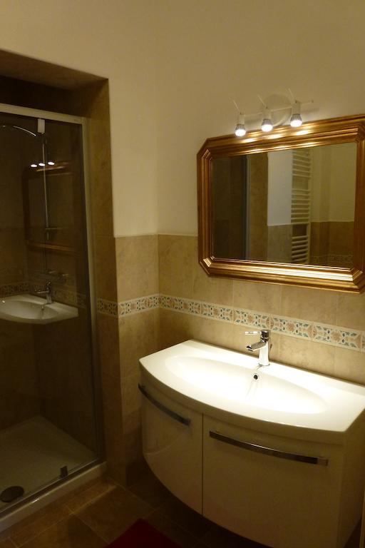 Chambre Double Supérieure Mansardée