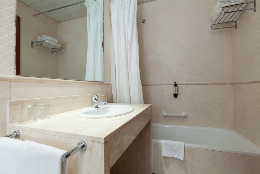 Chambre Double ou Lits Jumeaux