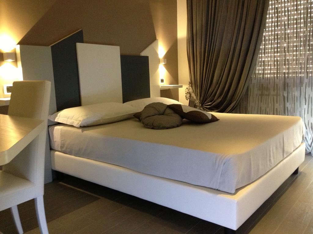 Standard Double Room,231562861:JPEG