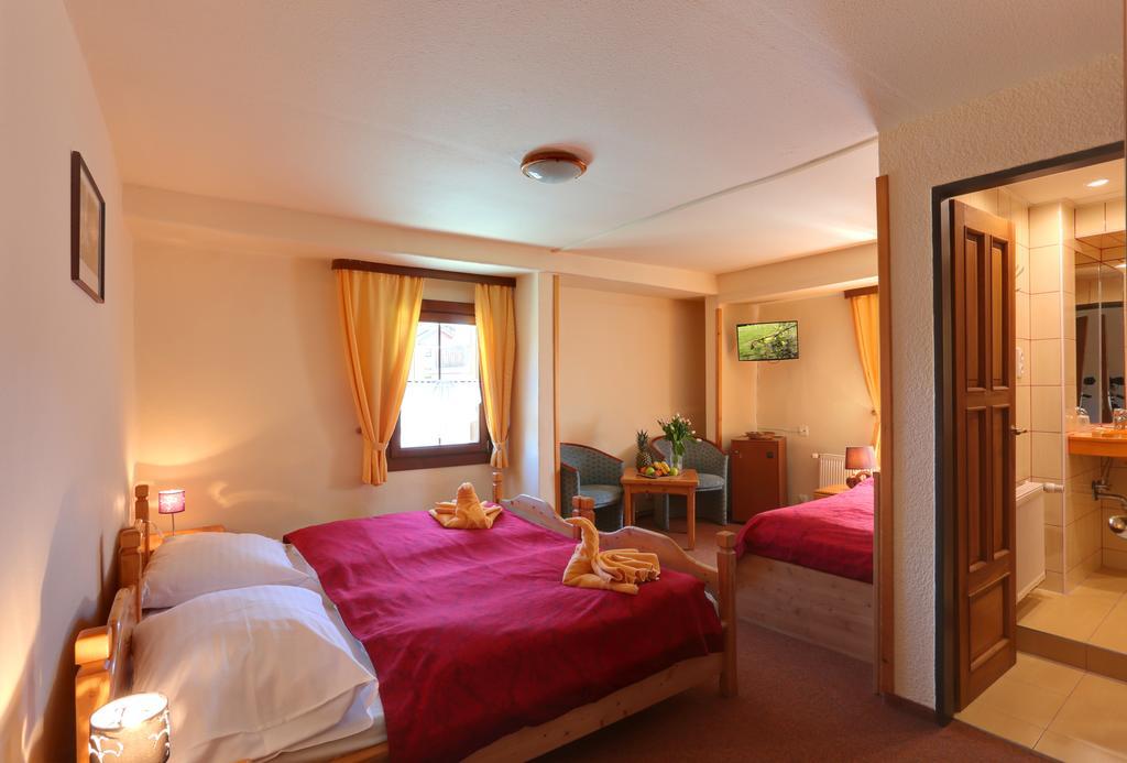 Dreibettzimmer