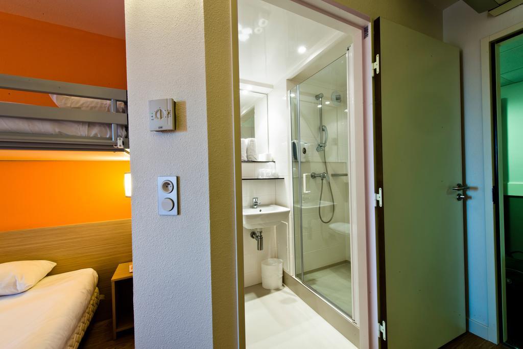 Rainforest Room – Balcony
