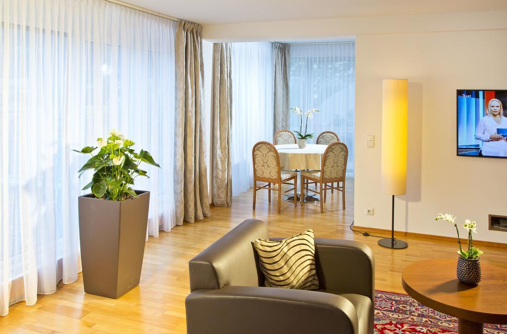 Family Suite,370735213:JPEG