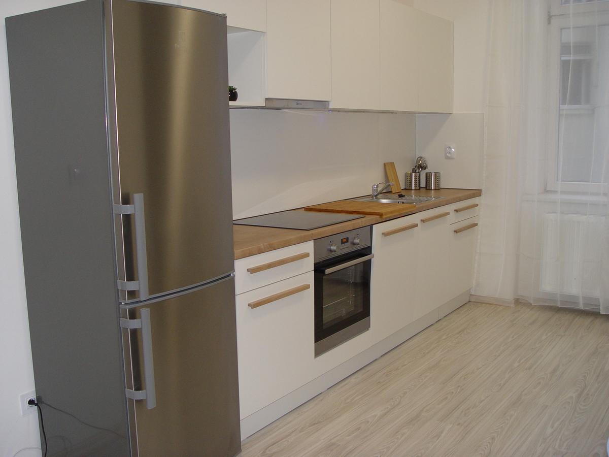 Appartamento con 2 Camere da Letto e Balcone
