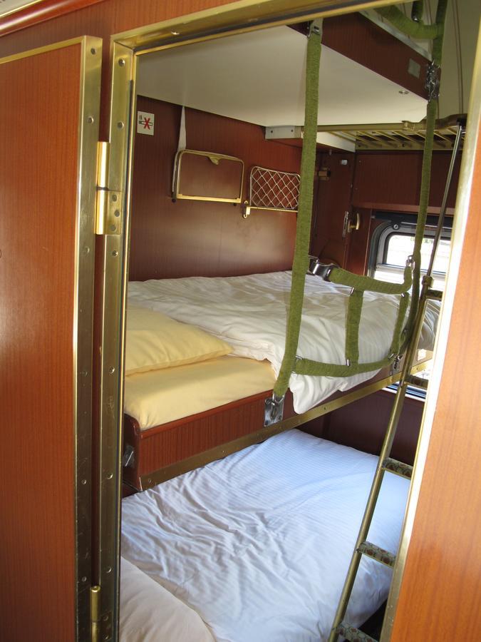 Cama individual en compartimiento (6 adultos)