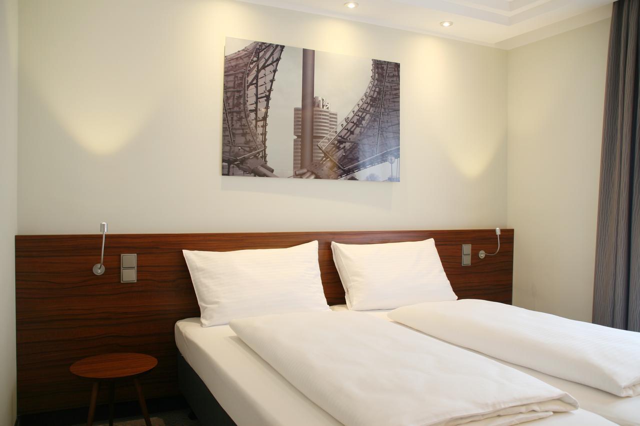 Double Room,690586548:JPEG