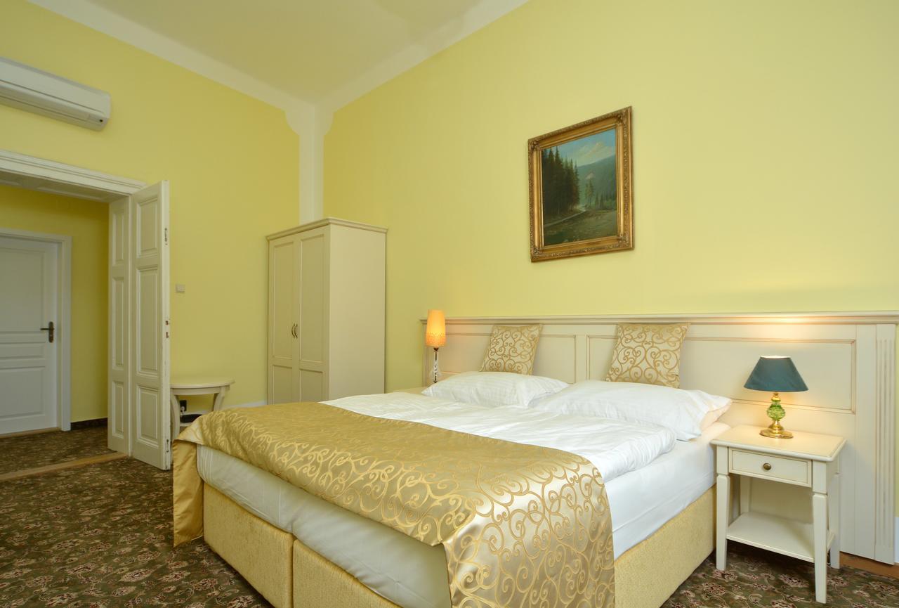 Chambre Double ou Lits Jumeaux