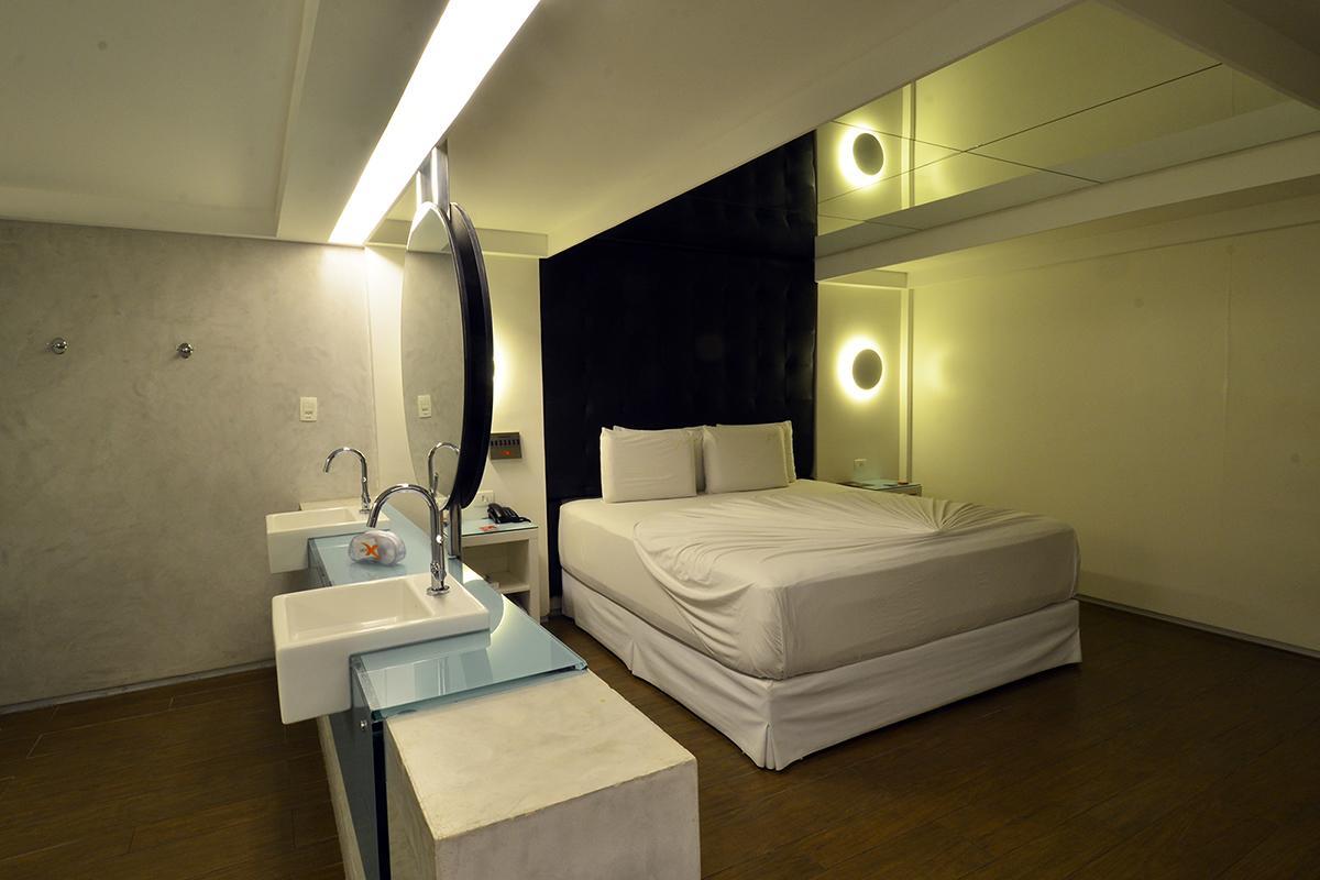 Deluxe Suite,578997375:JPEG