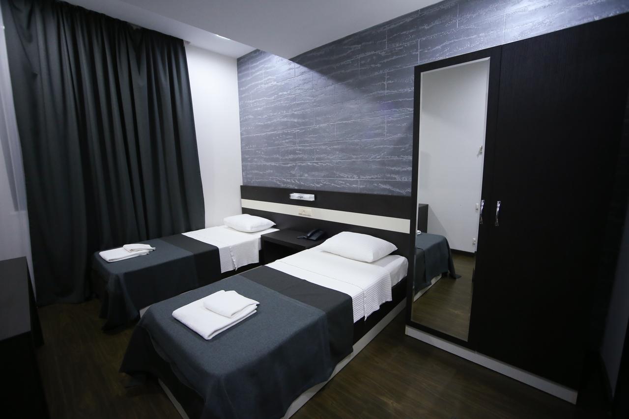 Twin Room Bathroom