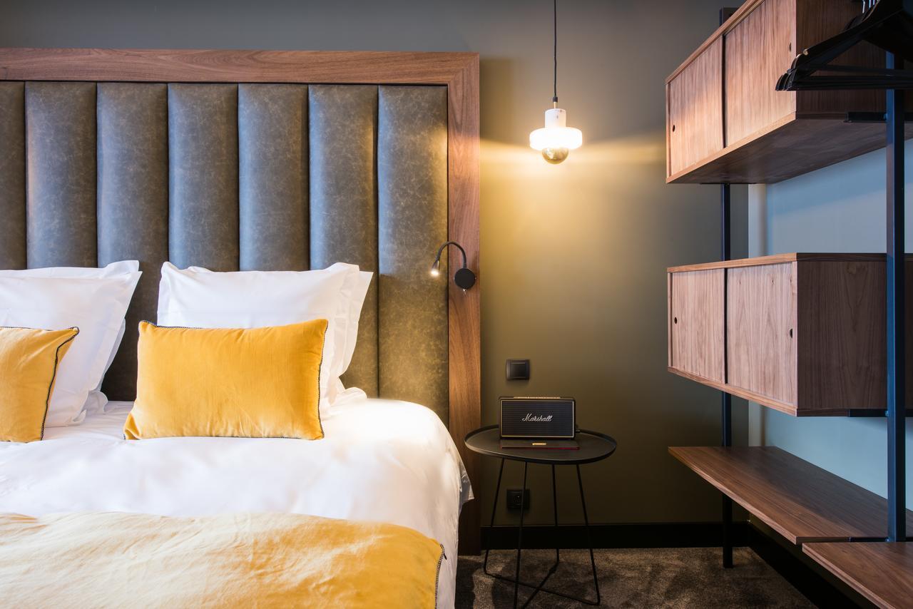 Double Room with bath and ski slope View