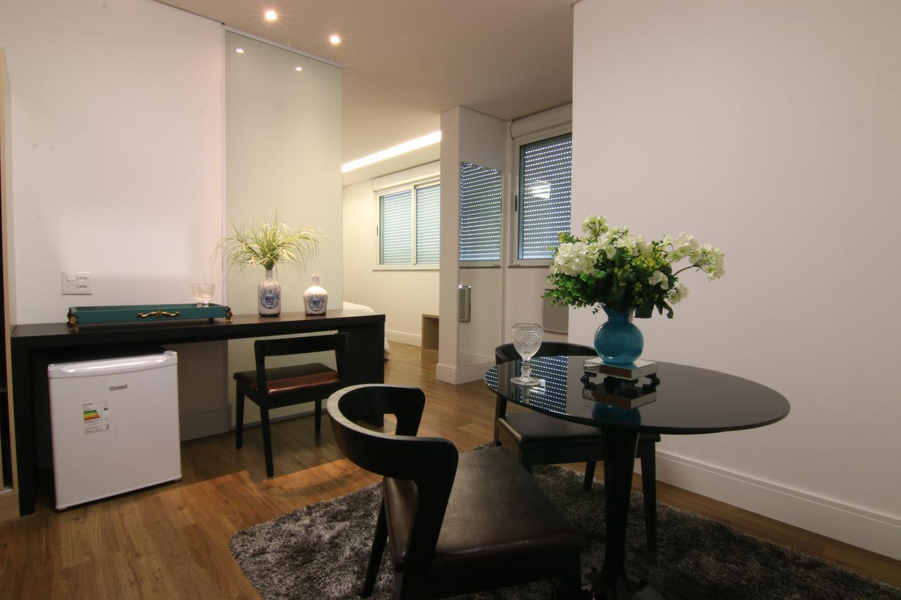 Deluxe Queen Suite