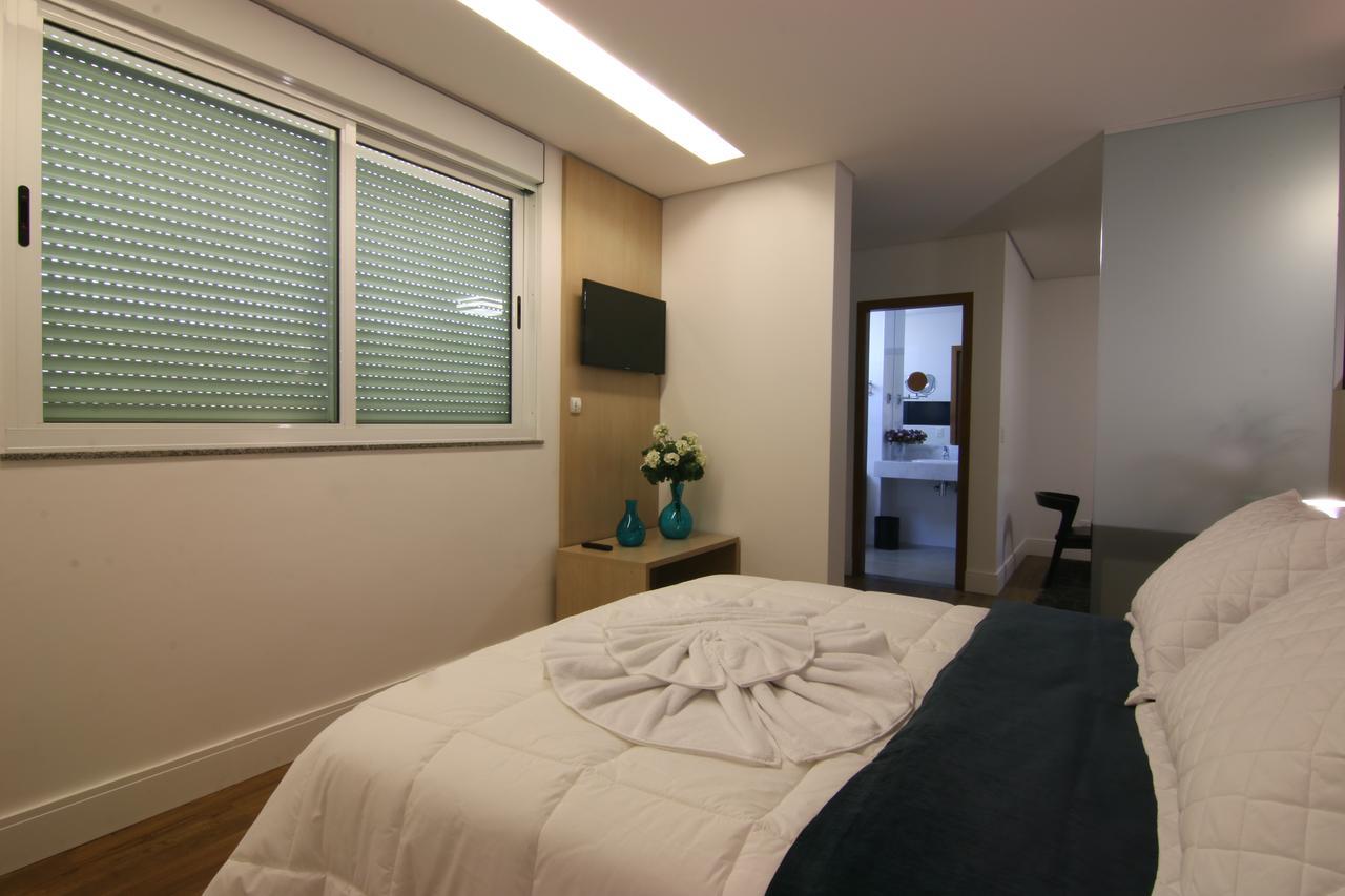 Deluxe Queen Suite