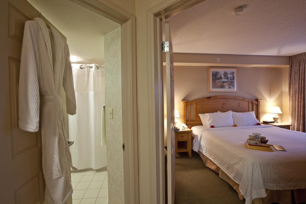 One-Bedroom Suite