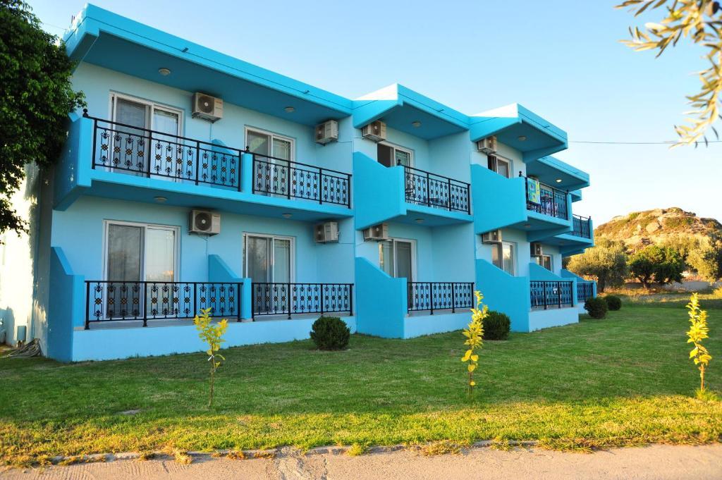 One-Bedroom Apartment (4 Adults)