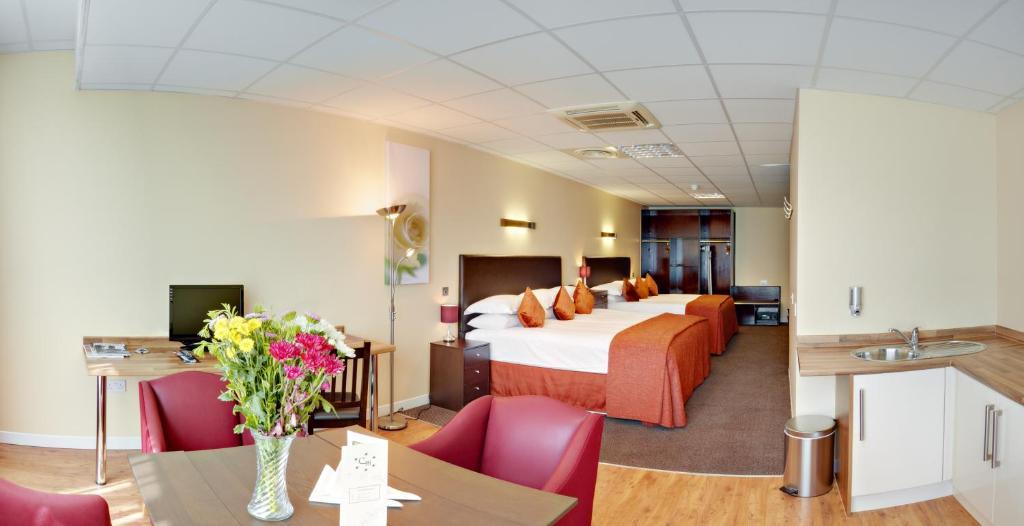 Queen Suite