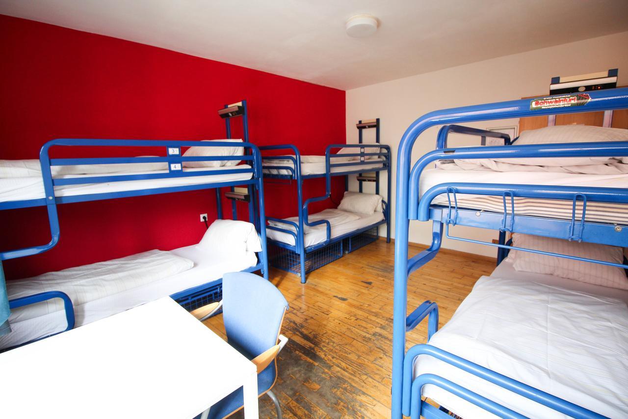 Bed in 6-Bed Mixed Dormitory Room