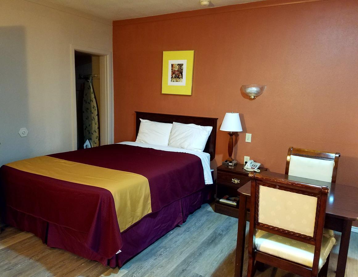 Queen Room