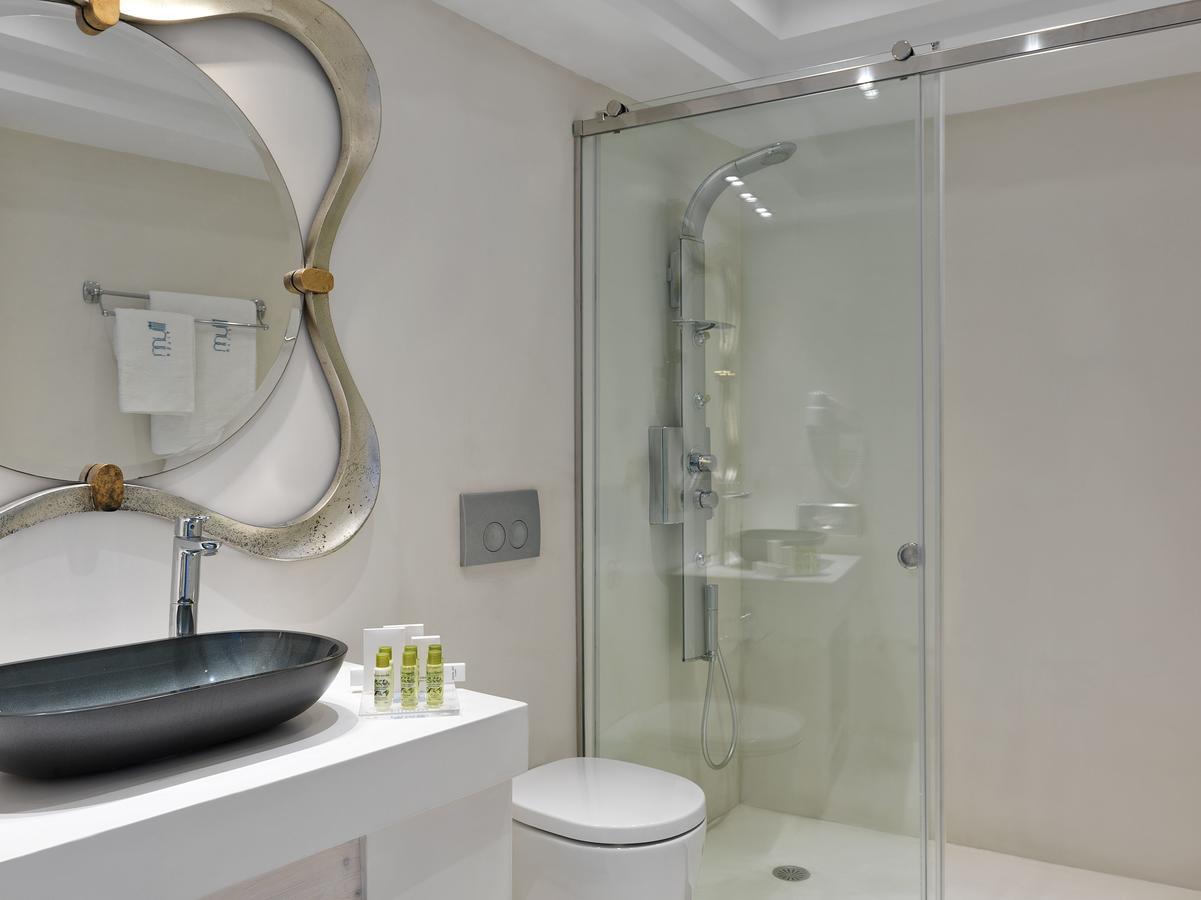 Kamer bij het Zwembad met Uitzicht op Zee.