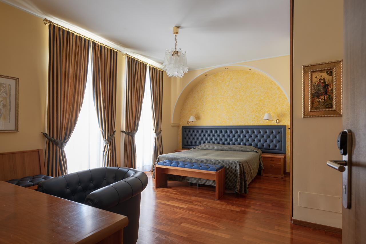 Family Suite,1602955324:JPEG