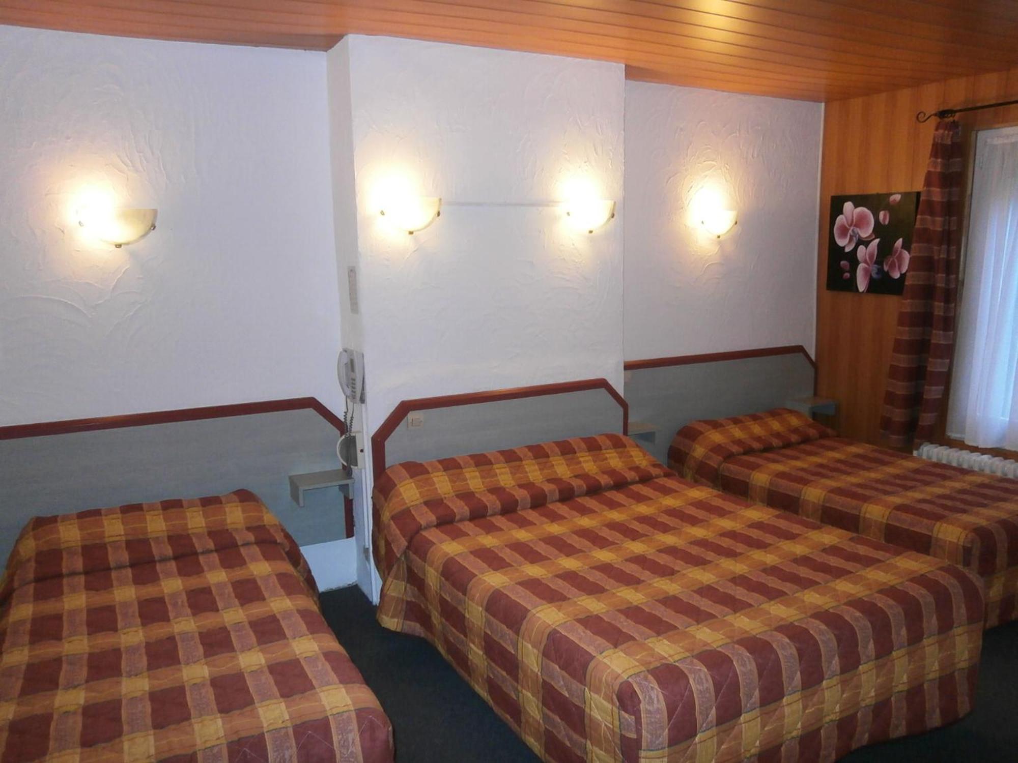 Triple Room Single Beds