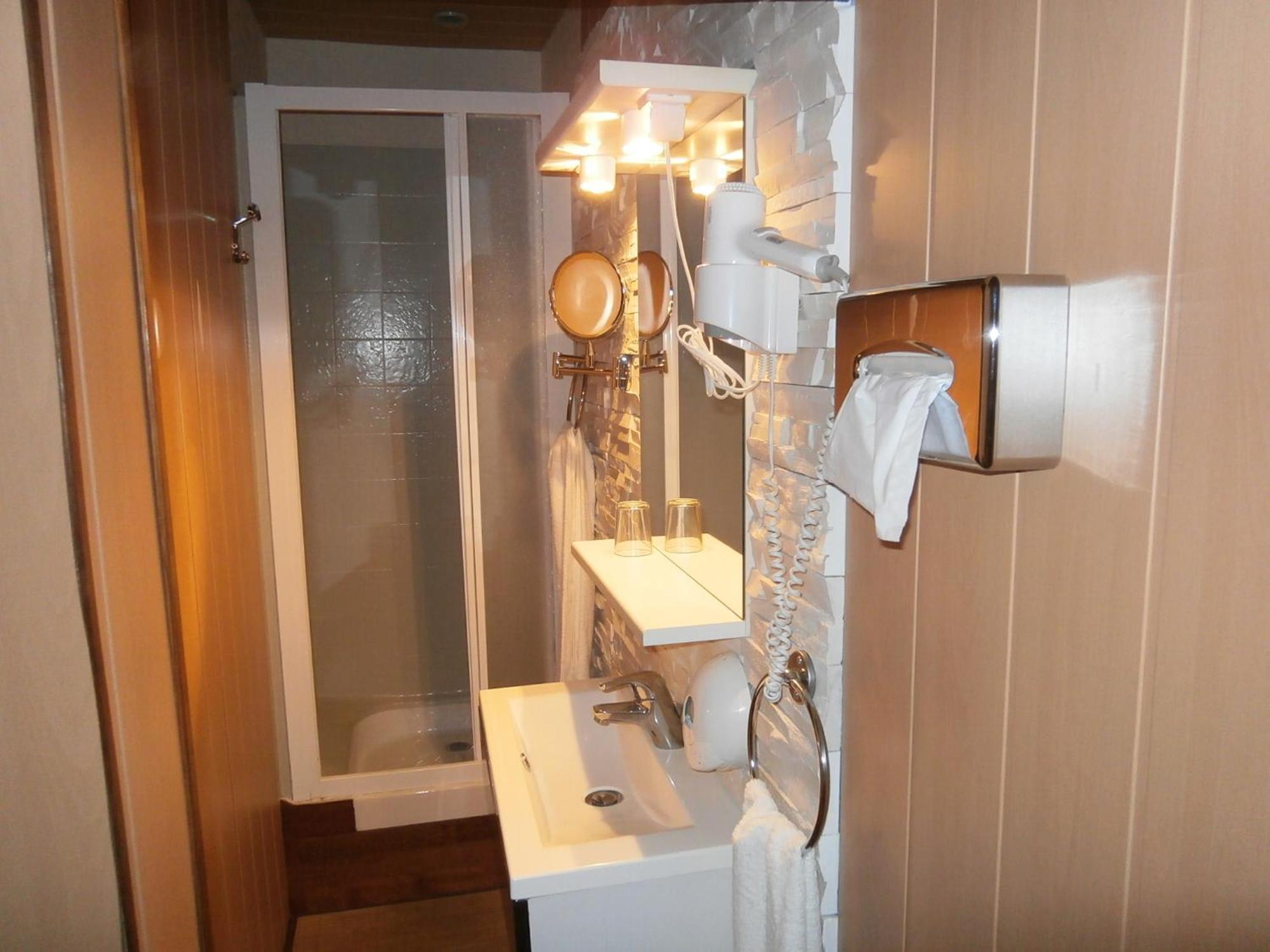 Triple Room 1 Double Bed 1 Single Bed