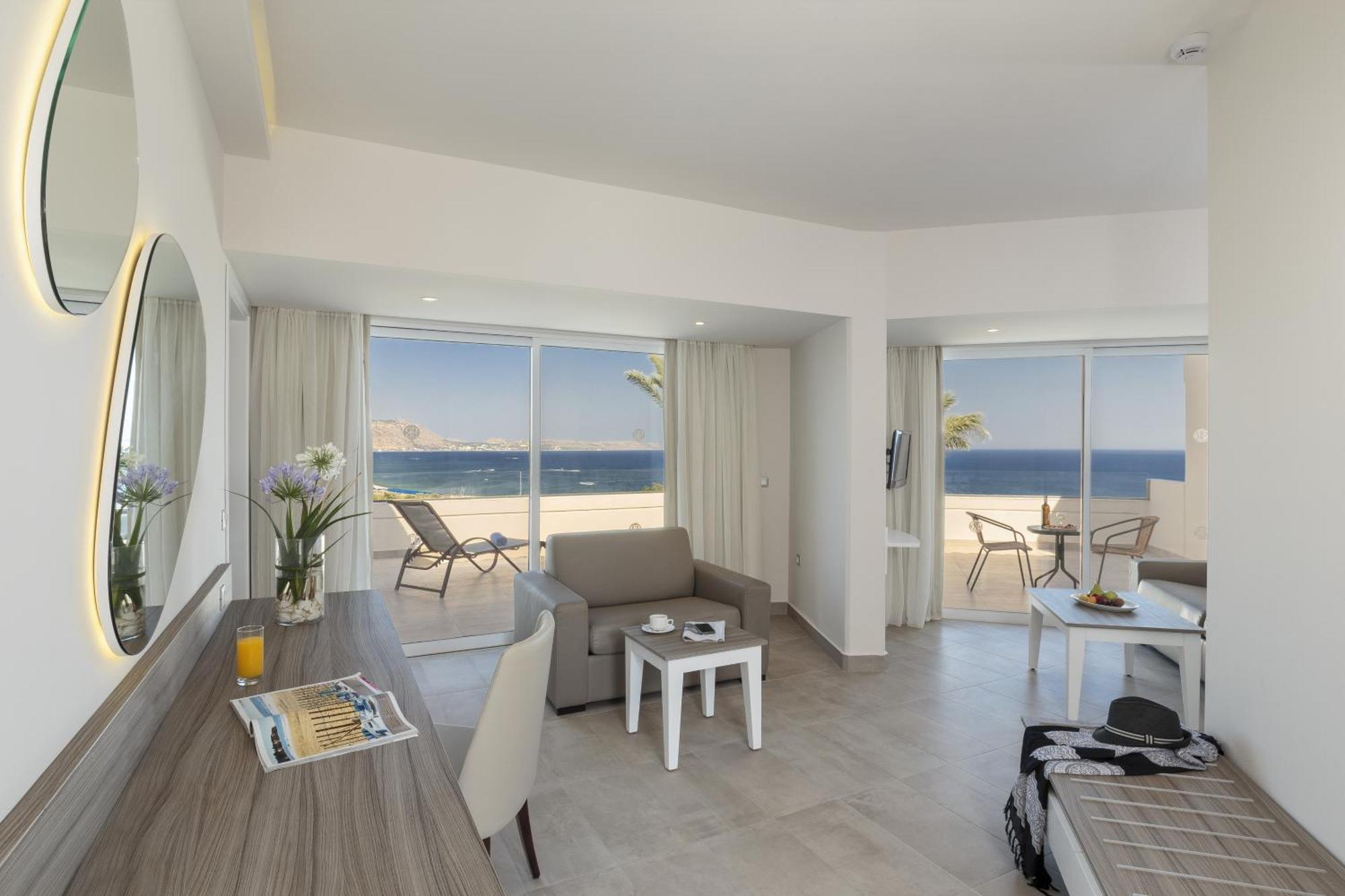 Executive Family Room with Balcony and Sea View