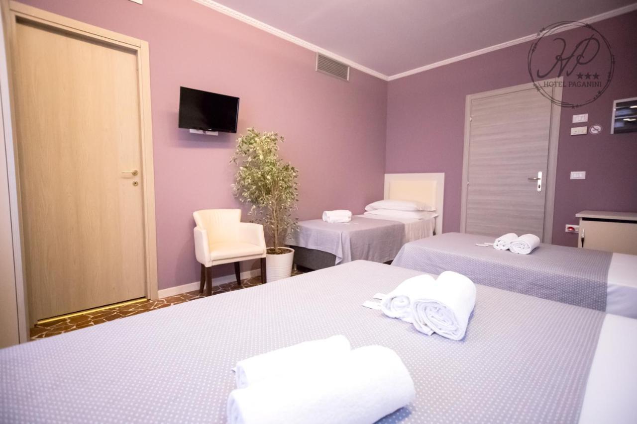 Quadruple Room with Private Bathroom,744428806:JPEG