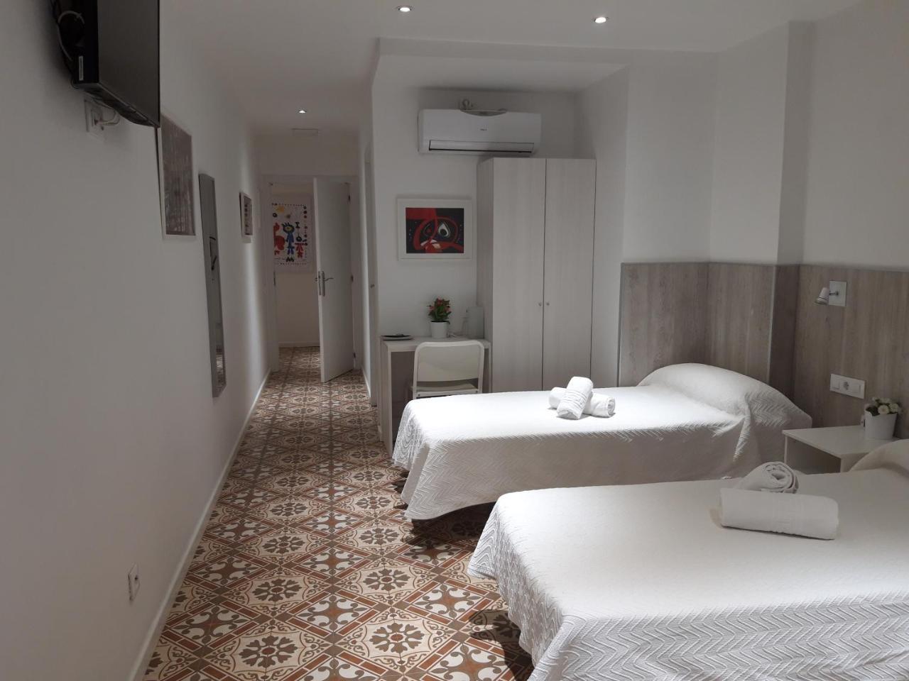 Driepersoonskamer met Eigen Badkamer