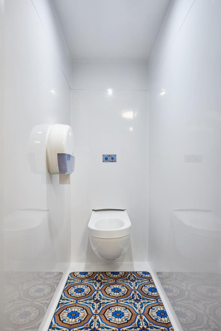 Cabrio Room Private Bathroom,799817367:JPEG
