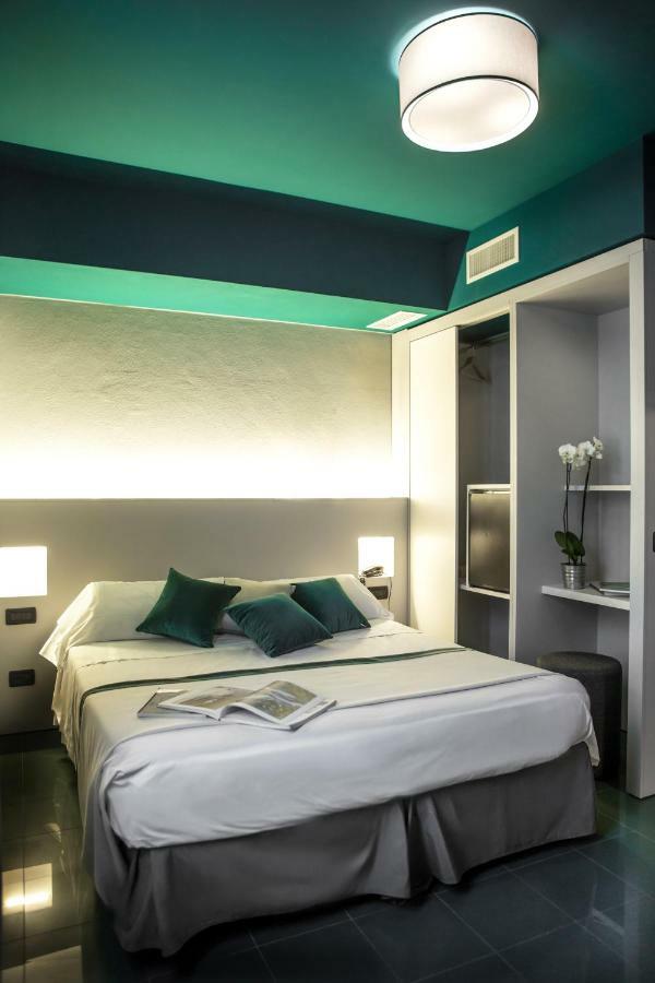 Double or Twin Room,784415136:JPEG