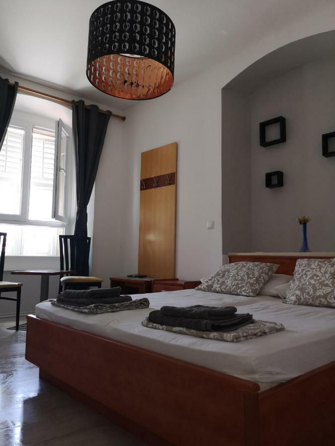 Double Room Private Bathroom