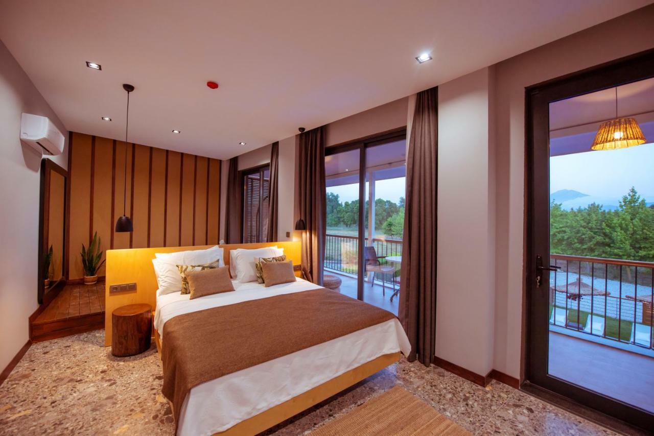 Deluxe Room Spa Bath Pool View