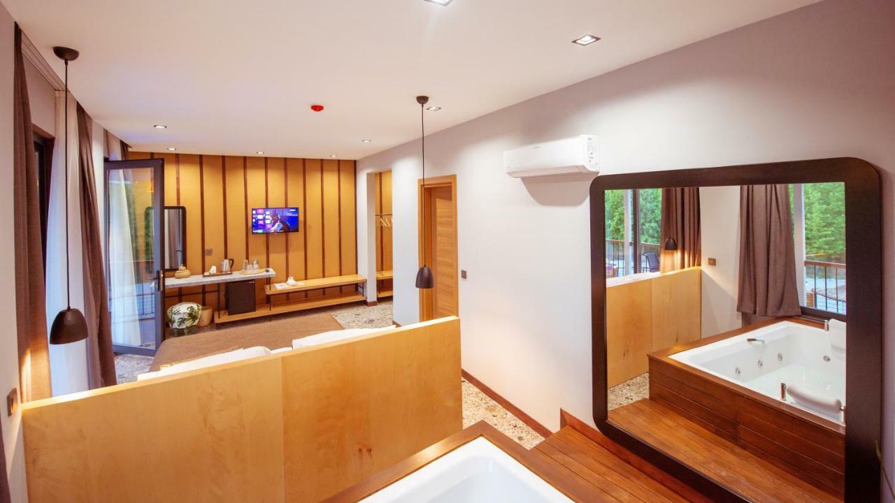 Deluxe Room Spa Bath Pool View