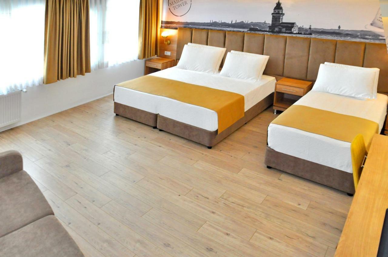 Deluxe Family Room