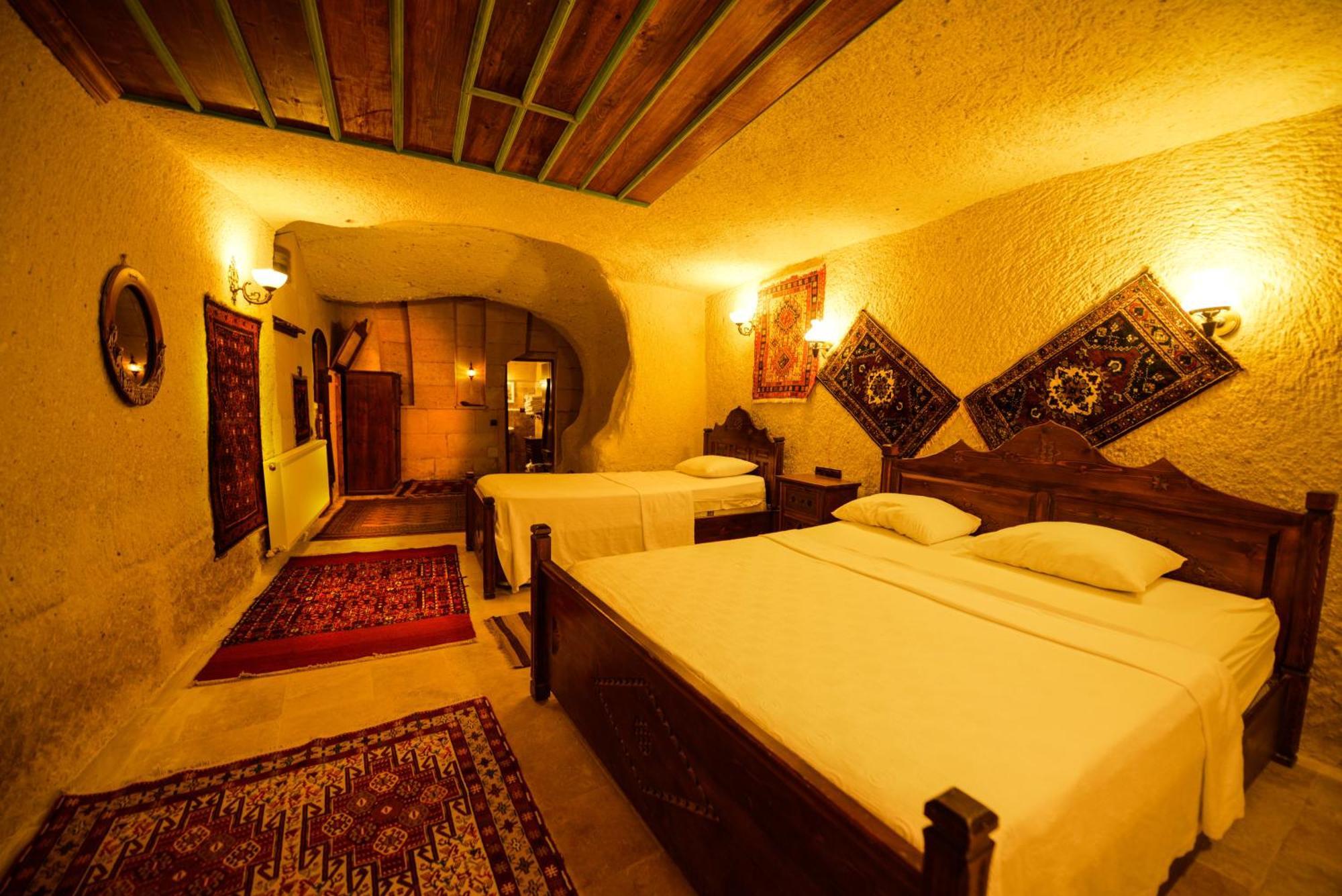 Cave Suite