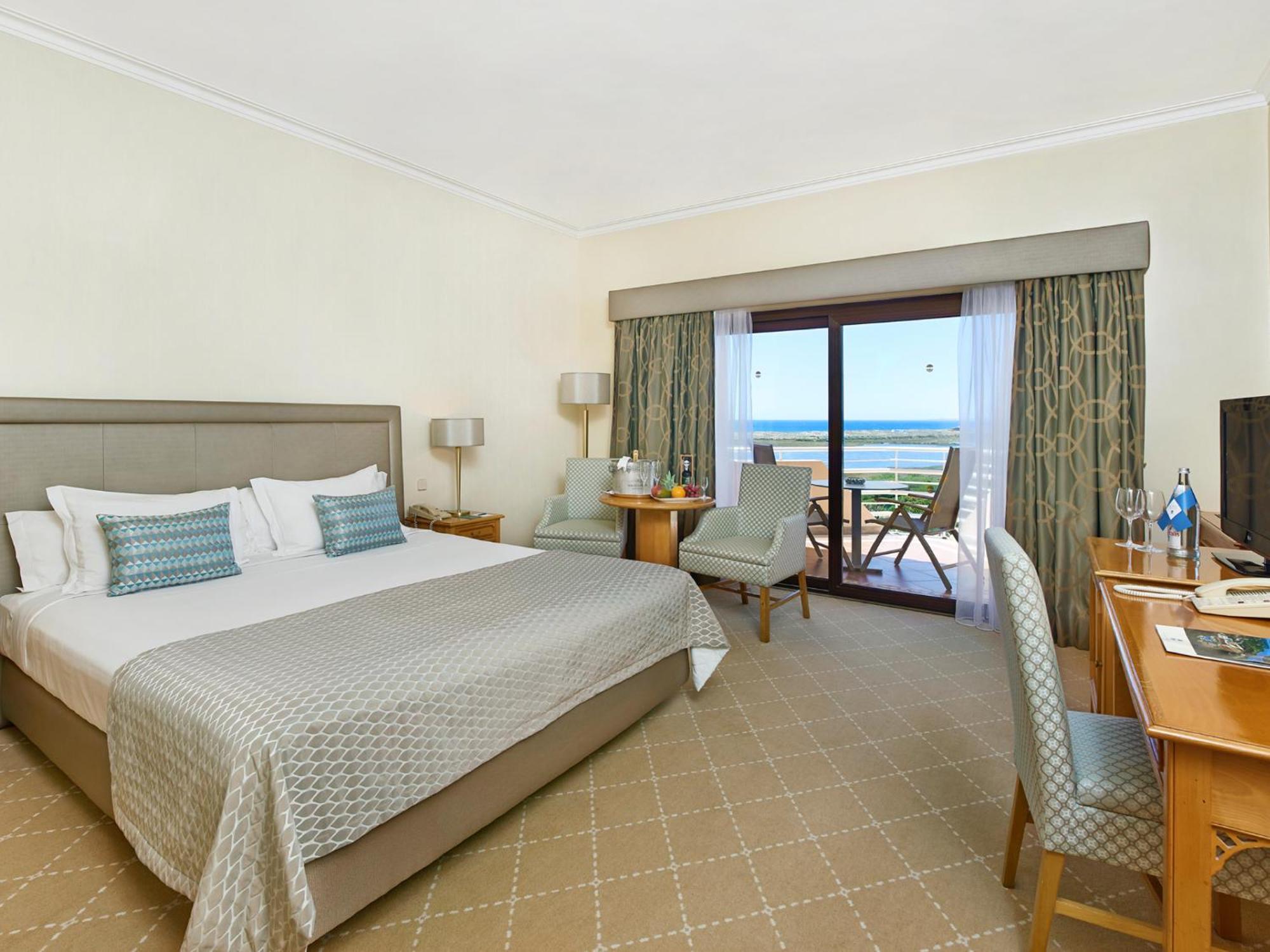 Double or Twin Room Garden View Lagoon Wing