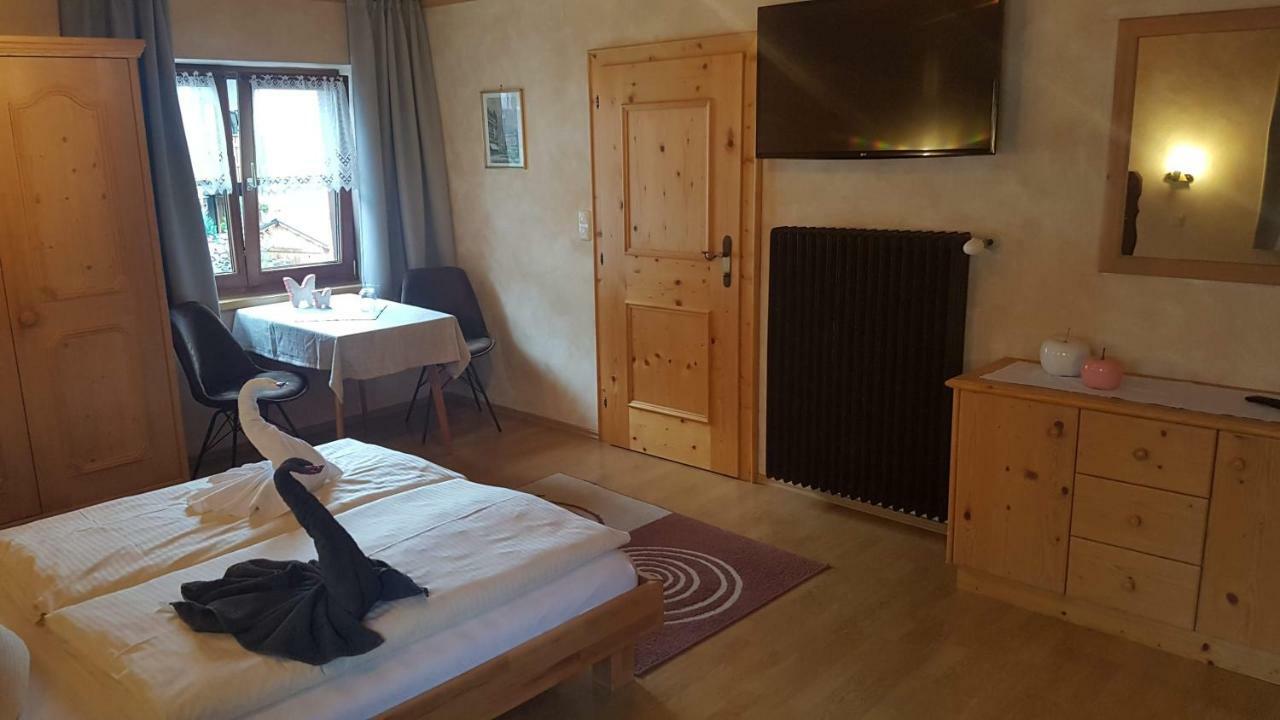 Double Room with Private Bathroom and Balcony,905722207:JPEG