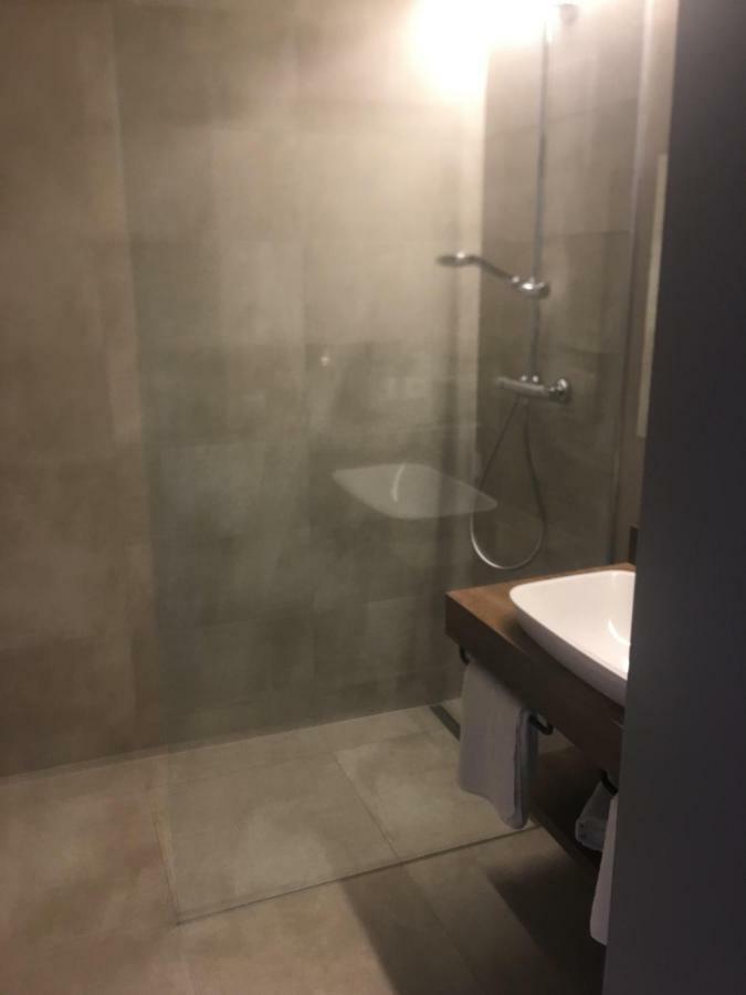 Superior Appartement met Balkon en Uitzicht op de Bergen