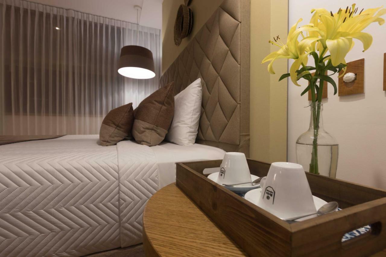 Deluxe King Suite