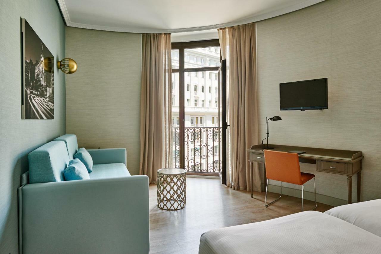 Quadruple Room with City View,909445057:JPEG