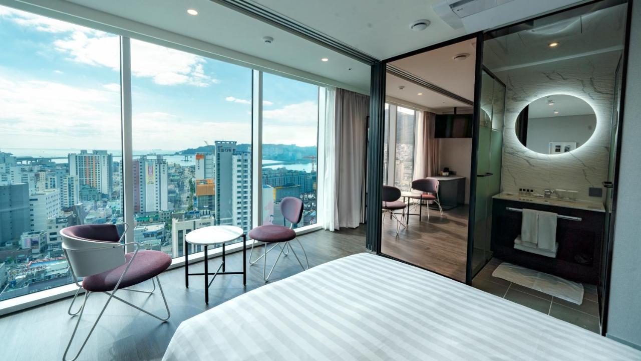Standard Twin Room City View