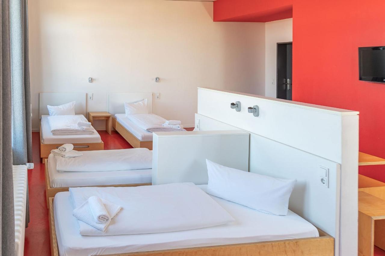 Sextuple Room