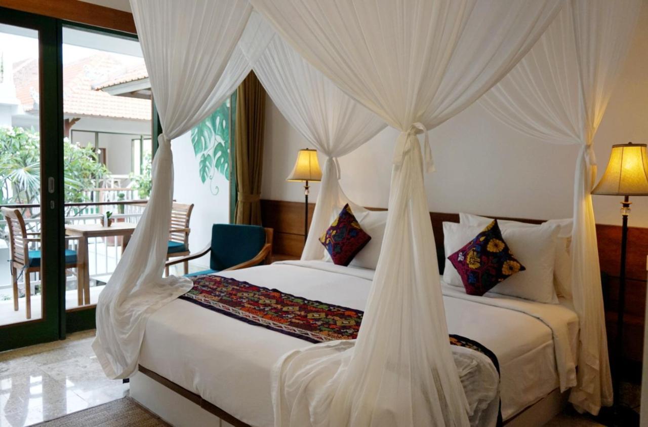 Sabana Deluxe with Pool View