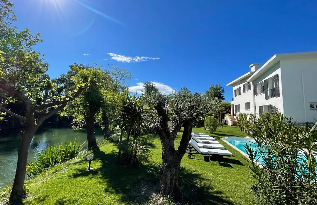 Villa Louise-Rose-1