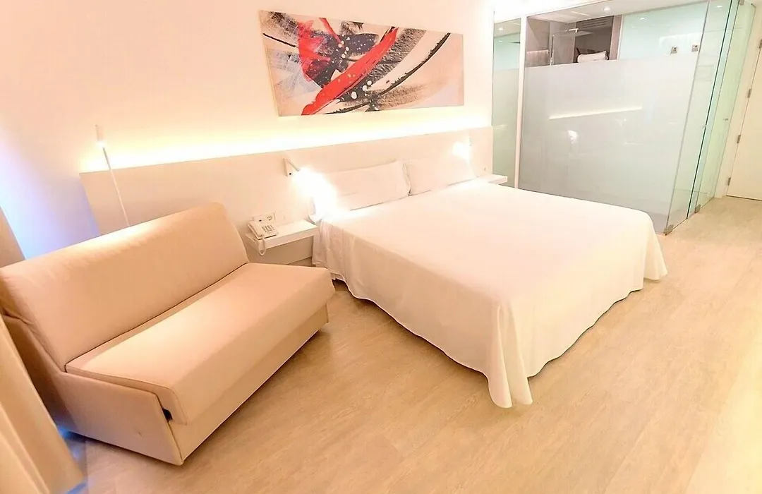 Hotel Els Pins-1