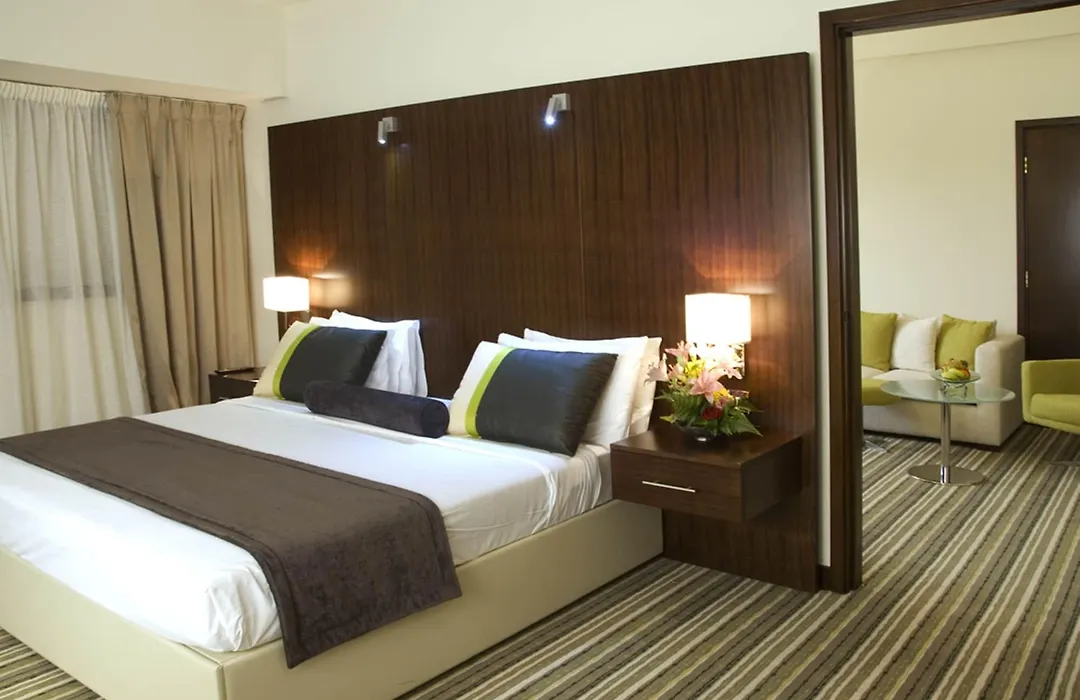 Avari Dubai Hotel-1