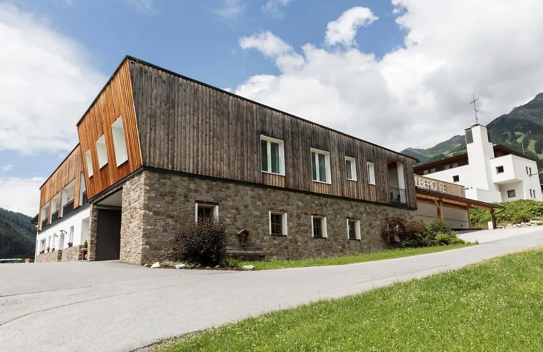 Arlberglife Ferienresort-1