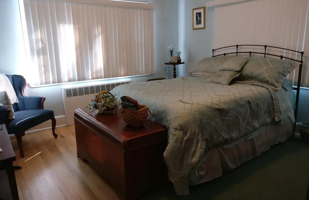 Maurrocks - A Pocono Mountains B&B-1